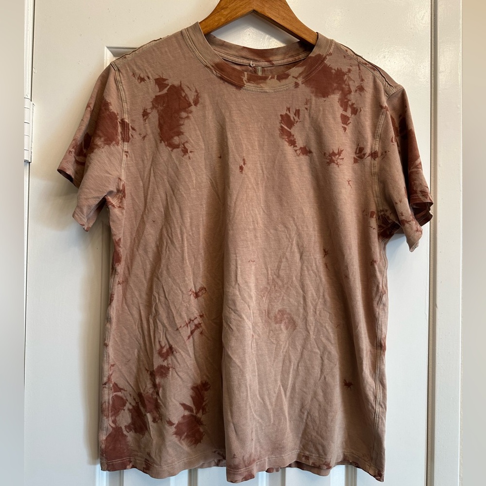 Lululemon tie dye t-shirt